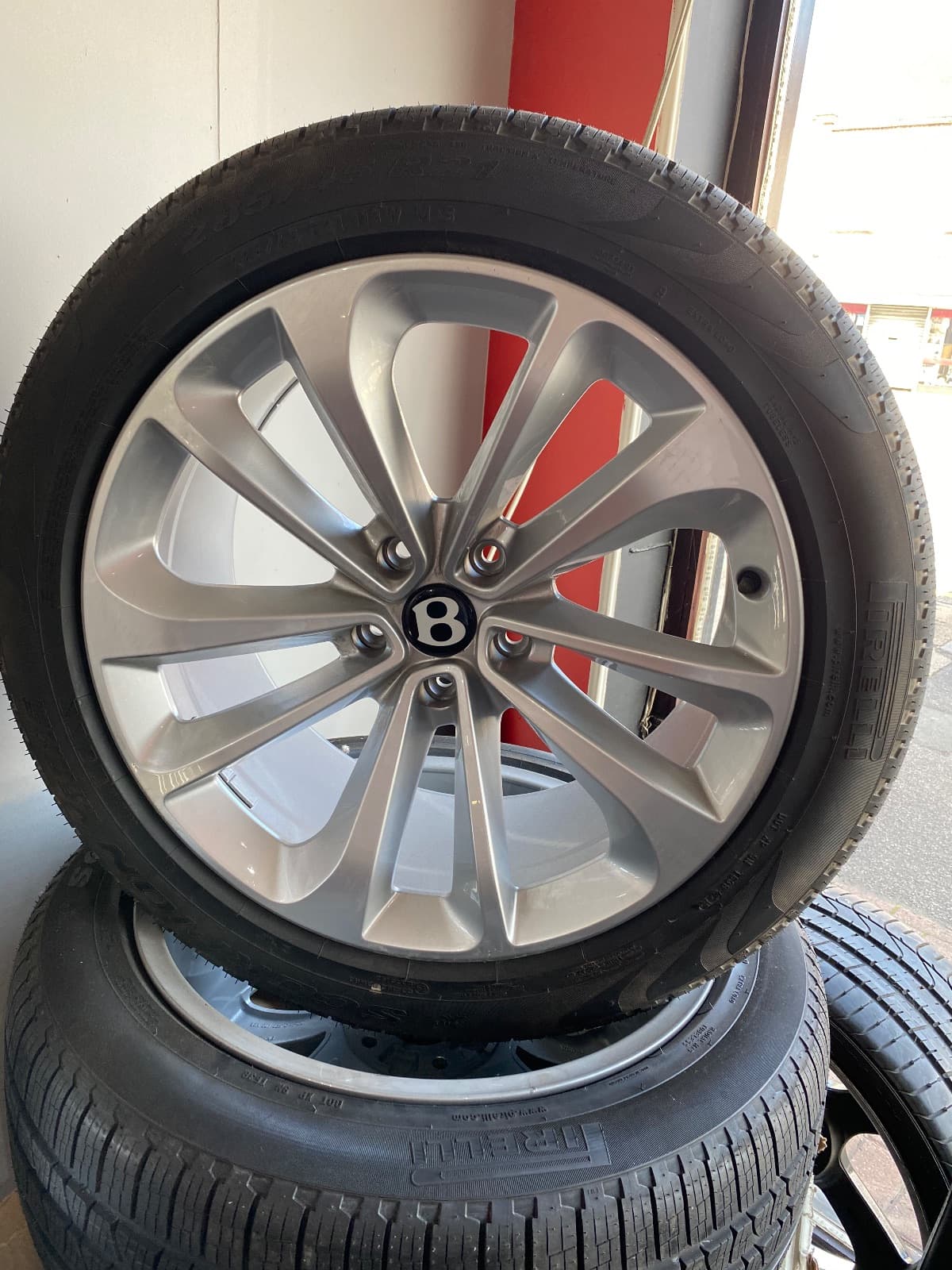 Bentley Alloy x4